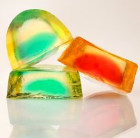 Liquid-filled 'gummy caps' with SiMoGel